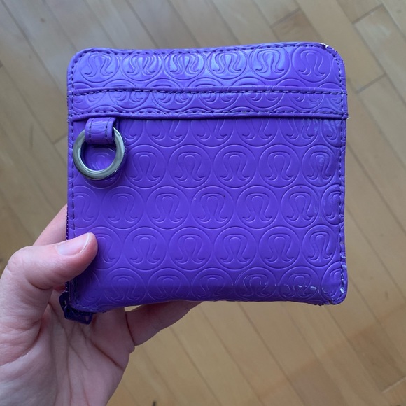 lululemon athletica Handbags - Lululemon zip up tote bag
